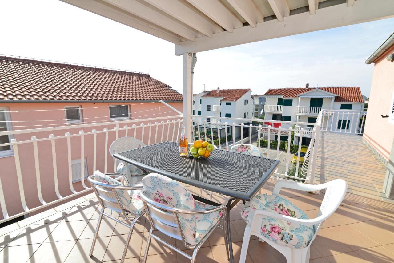 Apartments Martina Vodice Eksteriør billede