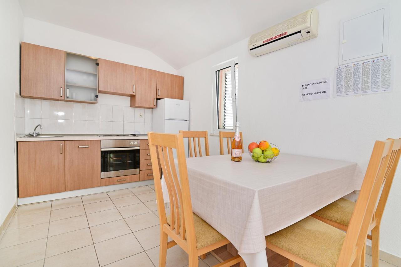Apartments Martina Vodice Eksteriør billede